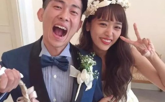 “日系神颜”嫁丑男，网友集体失恋感心痛，有钱幽默谁不爱？