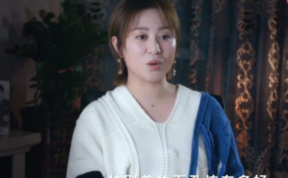 马丽曾因不漂亮而自卑到每天哭,姐弟恋曝光后压力大几天没睡