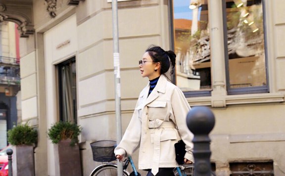 熊乃瑾米兰街拍写真 时尚LOOK满分韵味十足