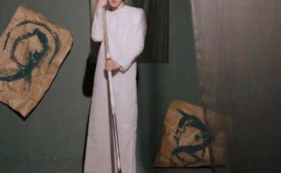 蔡徐坤最新时尚大片曝光!霸气眼神man到爆,黑粉们请绕道