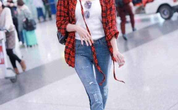 别再说林志玲只有18岁了,这筷子腿才是真的绝,长到逆天