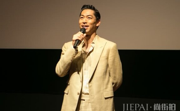 林志玲刚宣布结婚,下一秒就被哥哥催生,家人对AKIRA很满意