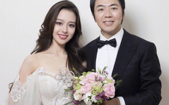 郎朗新婚上演真实版神仙眷侣,新娘身材似超模,混血颜撞脸郭碧婷
