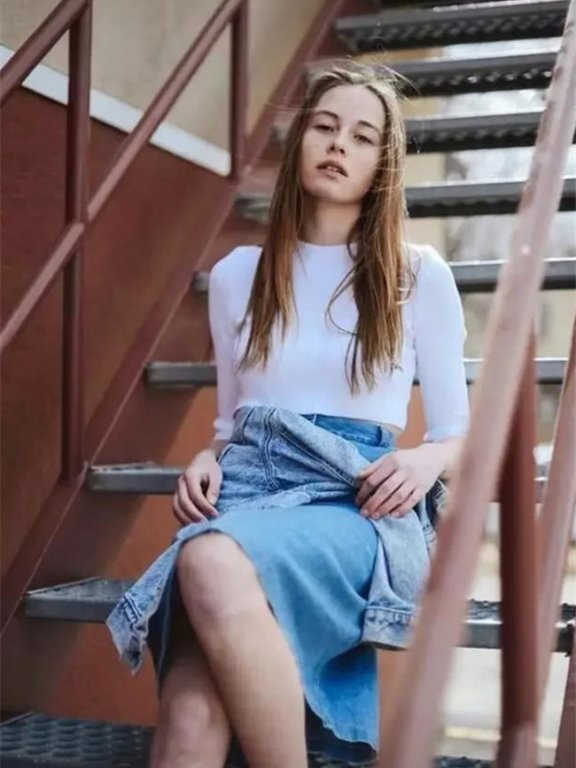 夏季用一条减龄牛仔裙来降温!穿出清新文艺感