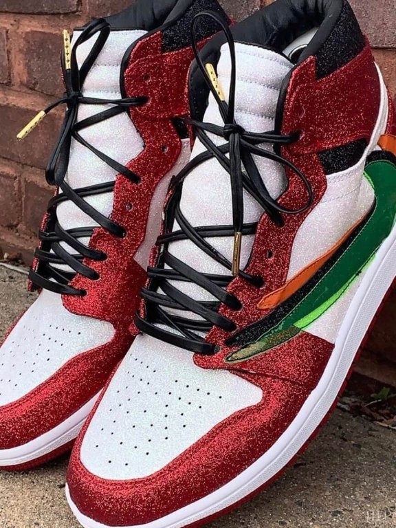 简直眩眼!客制版Travis Scott x Air Jordan 1“倒钩”看完打几分?