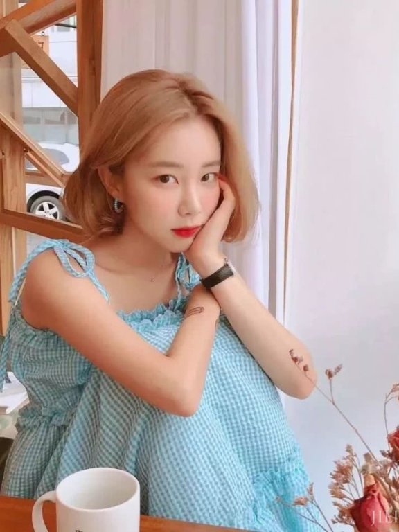 今夏最清爽的4款发型,戴上草帽美翻了