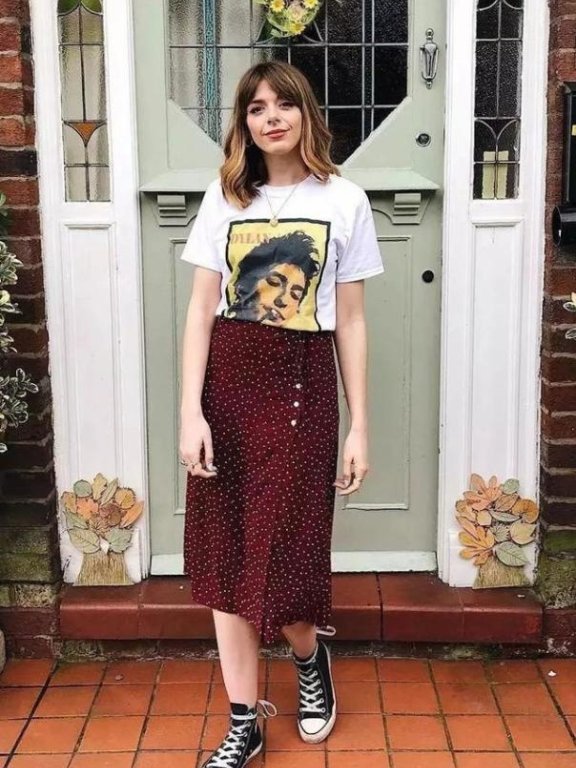 今年超火的纽扣裙,女星们都抢着穿