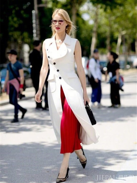 夏季穿裙子首选纽扣裙,男神也被你迷住