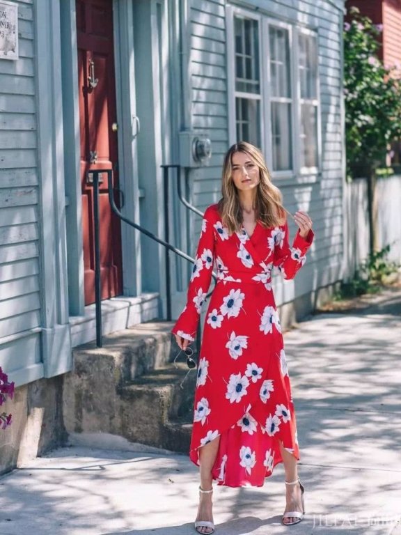 今年夏天最潮花裙子怎样挑选?学这3种方法就对了