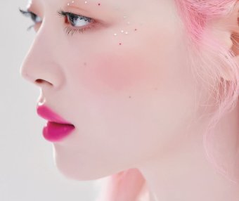 令女生心动的女人?崔雪莉“蜜桃画报”成为话题