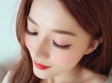 甜美韩式妆:绝美裸妆塑造清纯气质