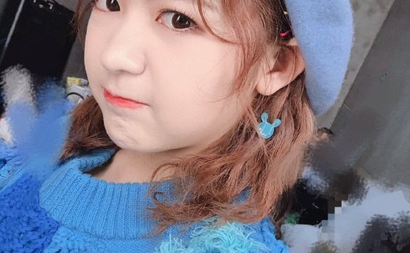 赖美云身高只有153cm,没想到挑战御姐风造型,却意外惊艳!