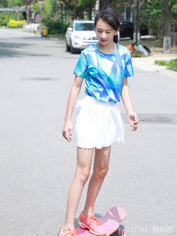 森碟长大,清纯脸美得人动心,真是11岁的样子?