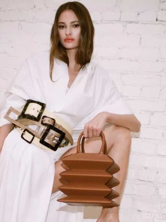 不用排队不怕撞包,这些设计师品牌包袋你该知道了