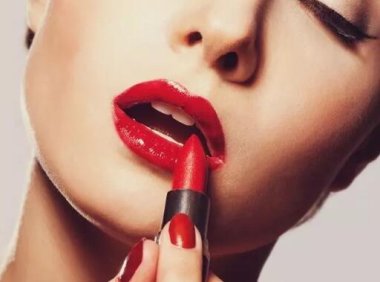 劣质口红对身体的危害