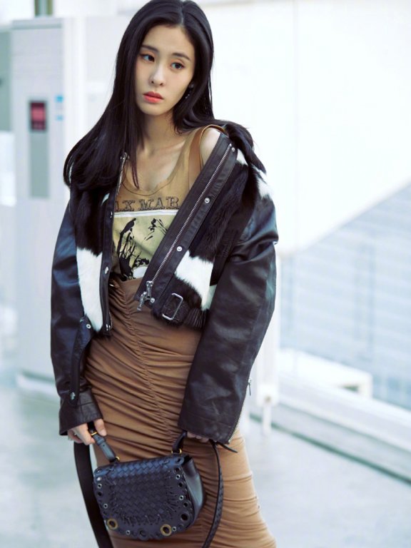 张碧晨皮衣个性时尚风格写真图片