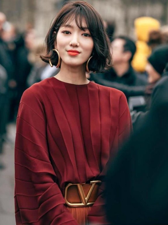 朴信惠从脸瘦到腿,剪短发也上了热搜?