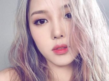 做到这3点的女生,不仅皮肤水润,妆容也自然、服帖