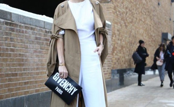 小个子女生如何选择长风衣，注意4个细节就可以很好看