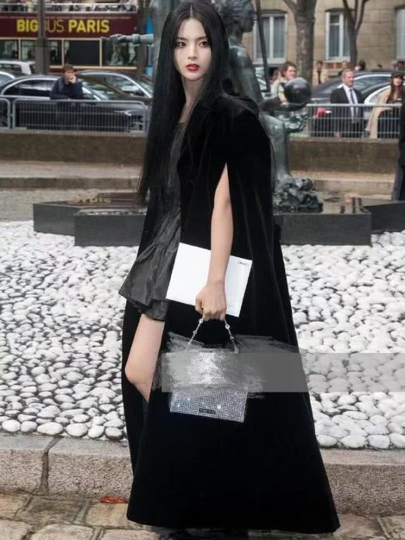 杨超越巴黎惊艳成最大黑马!巫女装生图秒杀baby大翻盘