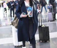 明星穿衣示范:卡通已经攻占李宇春、杨幂、宋佳的衣橱了