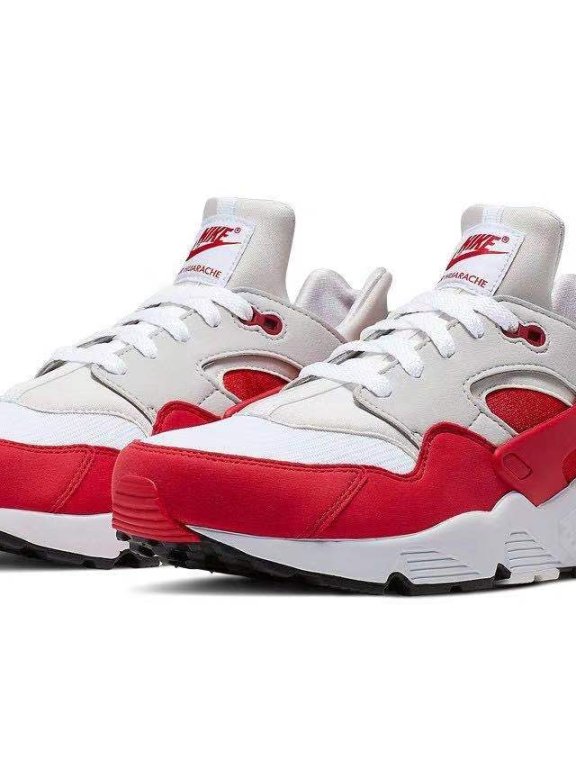 Nike 换肤套装，海外率先登场！你们冲不冲？