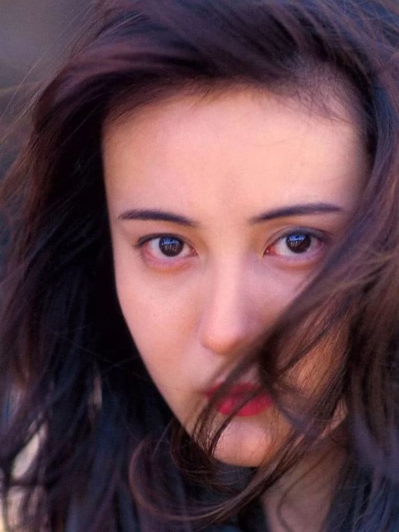 日本有一位奶萌版热巴，同样的五官却又软又甜