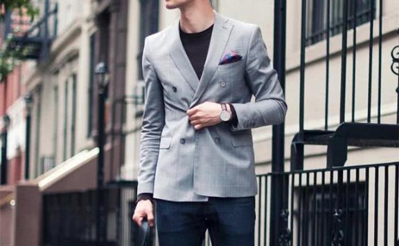 男生长时间戴手表,想不到还有这些变化