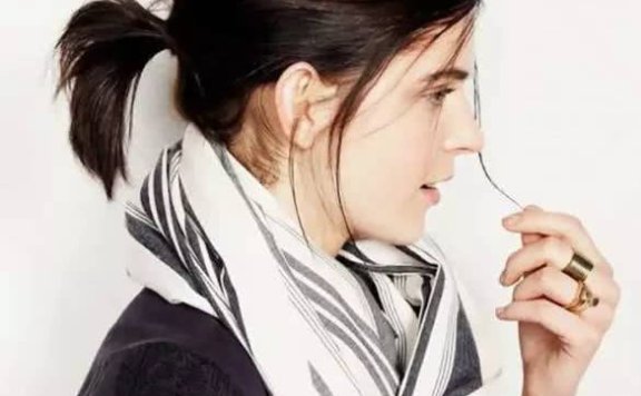 冬季头发就得这样扎，比任何姑娘都漂亮