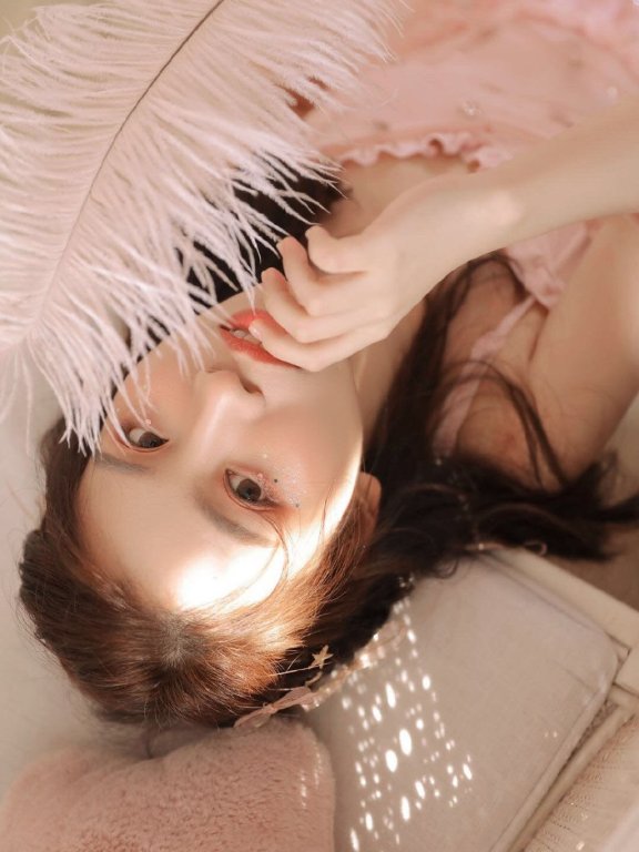 甜美女生性感美女私房照片