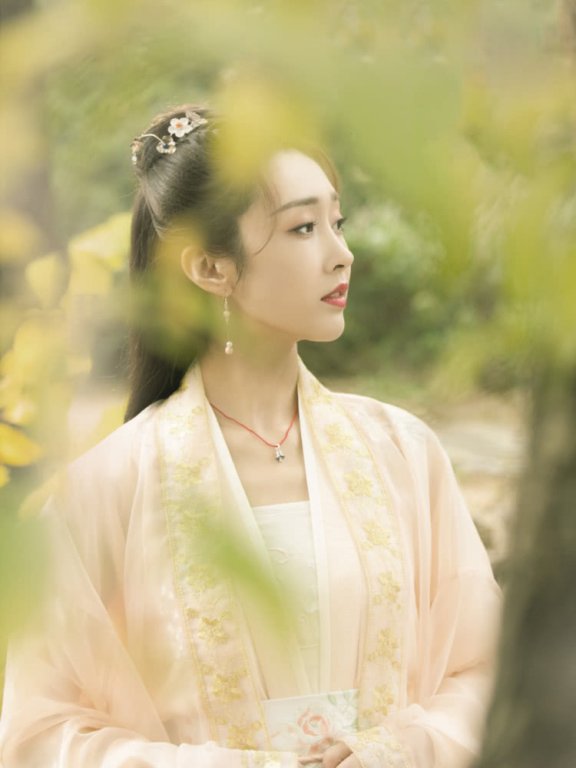 “师姐”宣璐新造型穿绿色齐腰襦裙仙气足,这样的小姐姐也太好看了吧