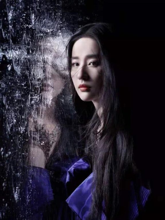 神仙姐姐刘亦菲化身花木兰上演红黑双面人生,骑马造型太惊艳