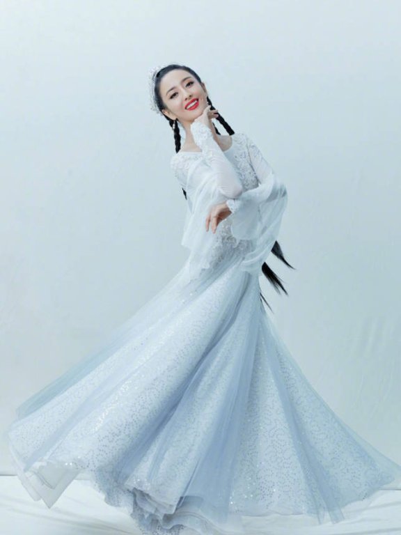 如此青春的佟丽娅,陈思诚后悔了吗?