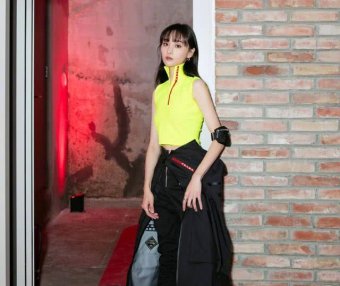 唐嫣、郑爽、吴昕示范韩系配色准则,照着穿准没错