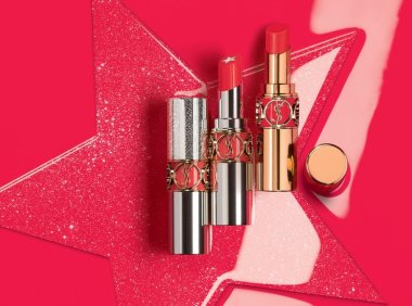 超期待！YSL星星夹心唇膏一擦水润显色+闪耀丰唇，2020年第一支入手口红就是它！