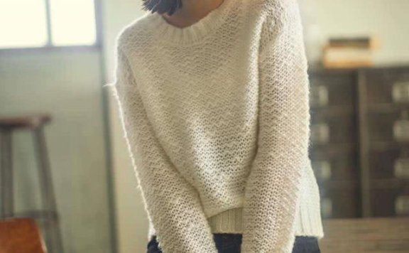 神颜周女郎三吉彩花,私服穿搭酷帅好看,给你带来全新的视觉效果