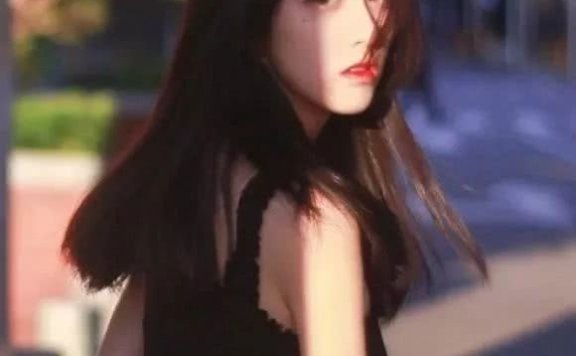 发型造型套用这个模板，显瘦显高又高级