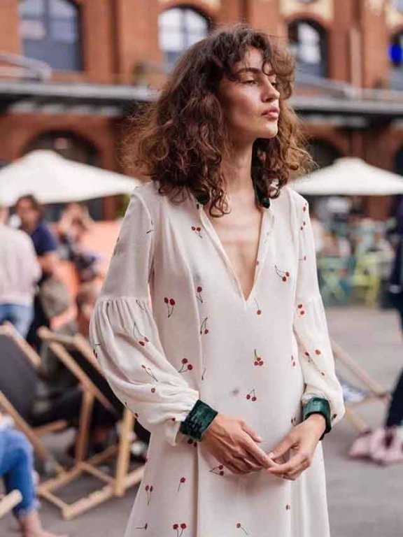 碎花裙穿起来吧,做个春日里的花仙子