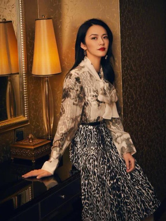 姚晨的珠宝搭配可以拥有其他风格,这样的她你喜欢吗?