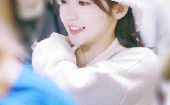 有种甜美叫赖美云的帽子,这样穿搭少女感倍增