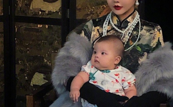 有种“整容”叫和小猪离婚后,韩安冉P出了电棍腿,搁谁谁能忍?