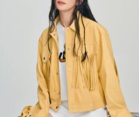 杨幂最新广告片上线,露脐装搭配开叉裙,身材比例太惊艳!