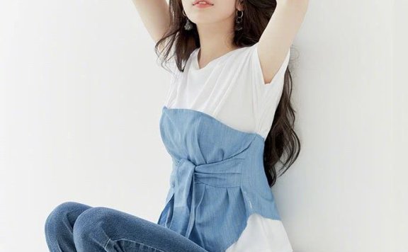 裴秀智私服穿搭分享！你和女神的差距只差一件短上衣！