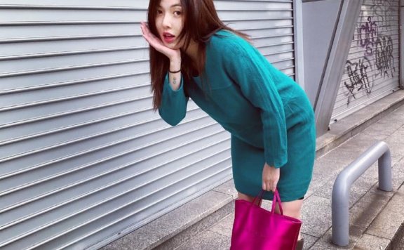 2020流行泫雅的“膝下靴”，显瘦显腿长一流