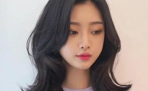 这几款发型集温柔、青春、女神范于一身,你要不要试试!