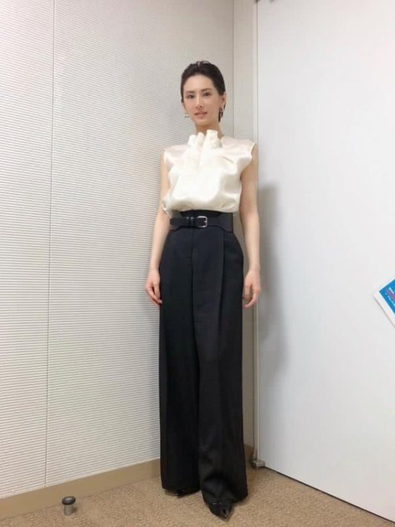 “美少女战士”33岁北川景子怀孕了!却少女颜十足