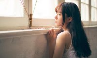 男人哪些举动是喜欢你 忍不住的偷看你
