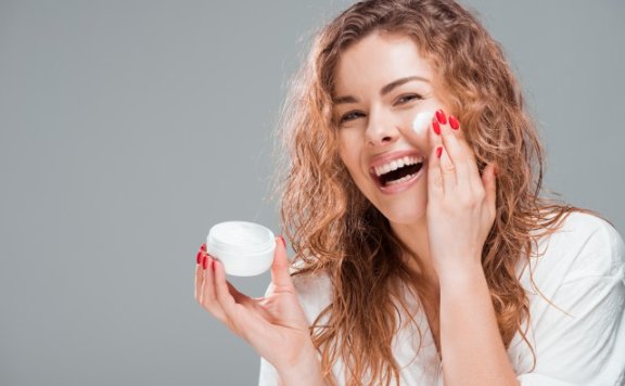 面部肌肤如何提拉紧致，改善面部皮肤松弛小妙招