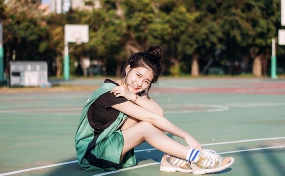 79斤赵露思比92斤吴谨言轻10斤，看起来却比吴谨言还胖，原来吃亏在这