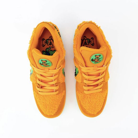 Grateful Dead和Nike SB Dunk Low联名橘色绿钩鞋款图赏